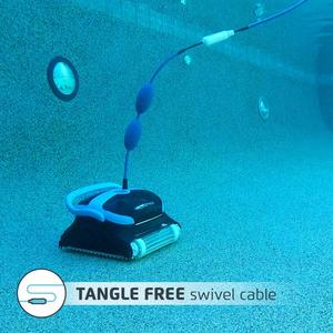 Dolphin Nautilus CC Plus Review - Tangle free swivel cable
