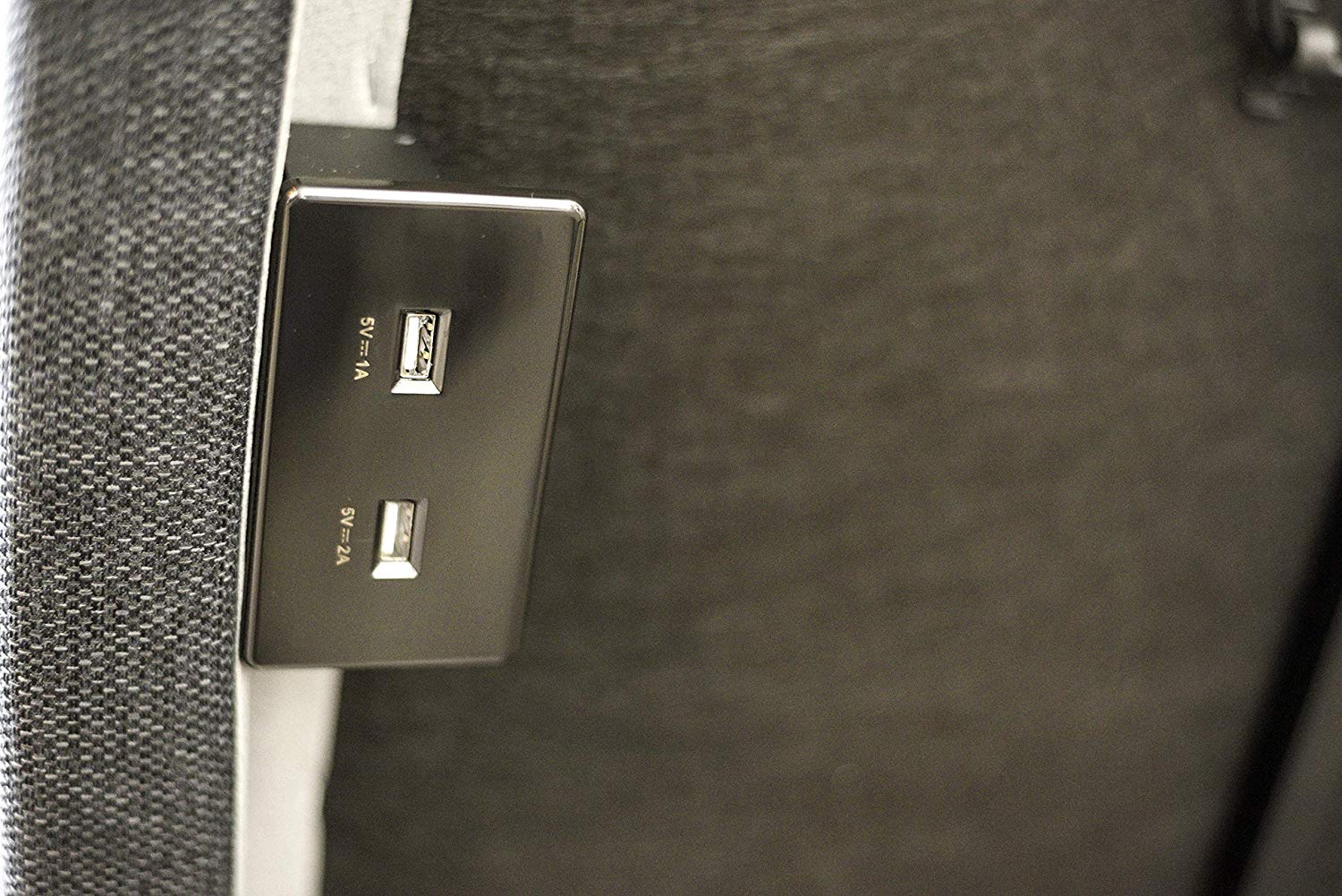 Sven & Son Reviews - 2 USB ports on each side